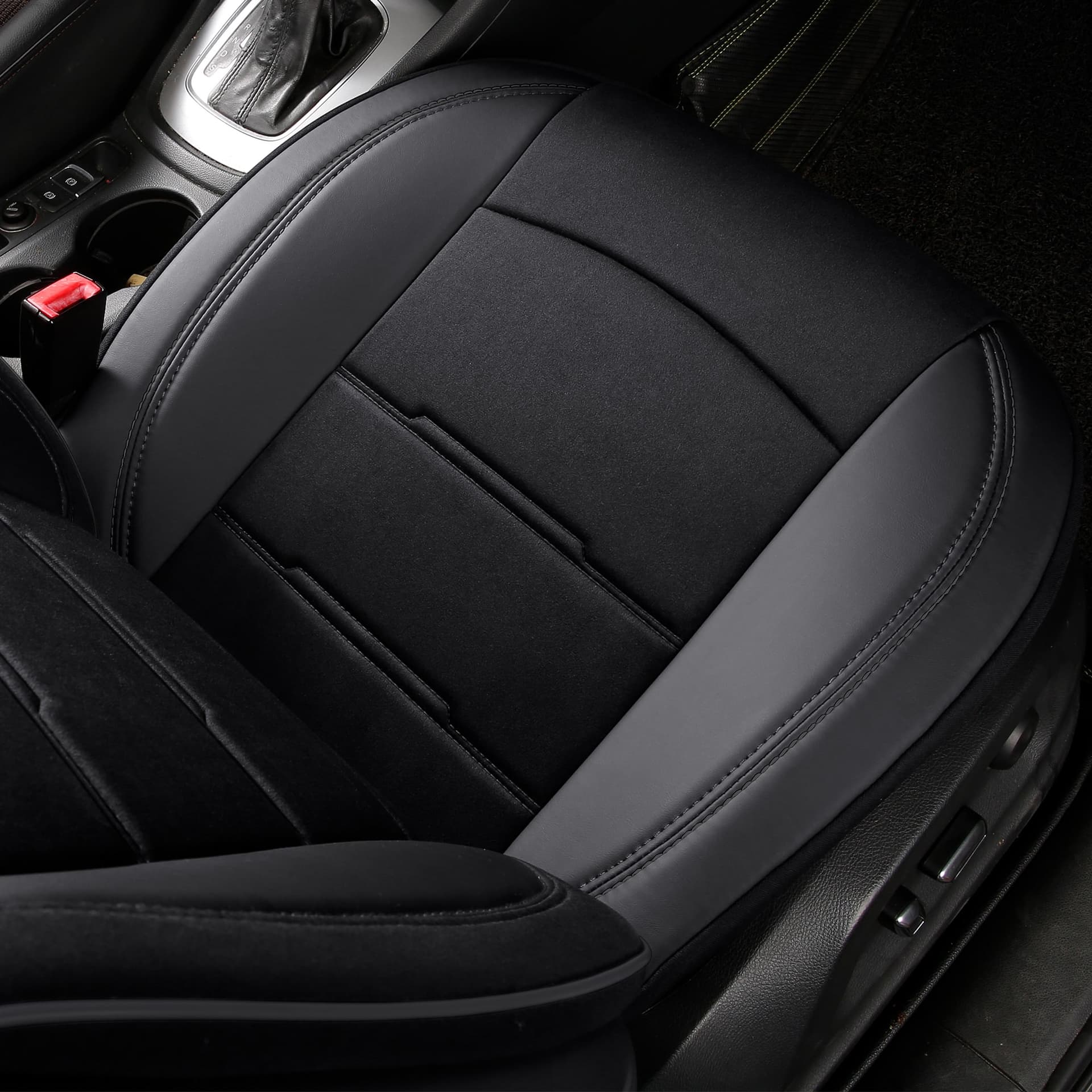 Car seat covers for Chevrolet Aveo T300 | Complete set of front seats | AIE Series 6